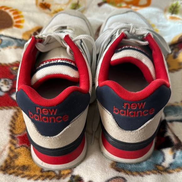 New Balance Cream and Red Sneakers - Picture 3 of 6
